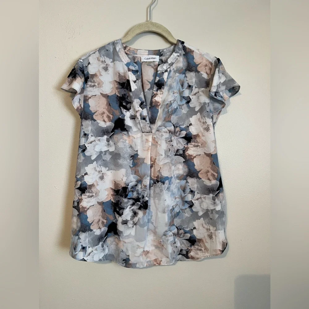 Women’s Calvin Klein Blouse (Size Small) - Picture 2 of 4